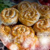 Rose pastry with cheese (Peynirli gul boregi)