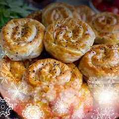 Rose pastry with cheese (Peynirli gul boregi)