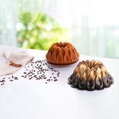 Granite surface cake mould (Granit yüzeyli kek kalıbı).